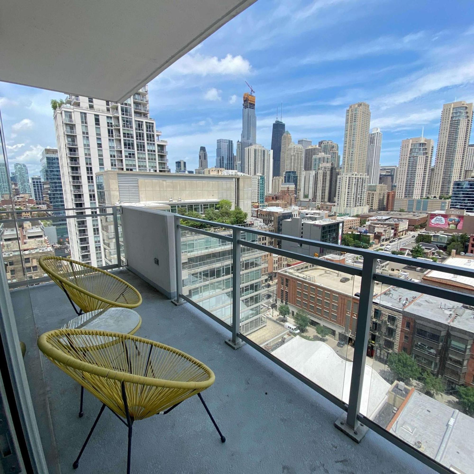 2Br Elegant Premium Suite With Balcony & Sweeping City Views Chicago Exterior photo